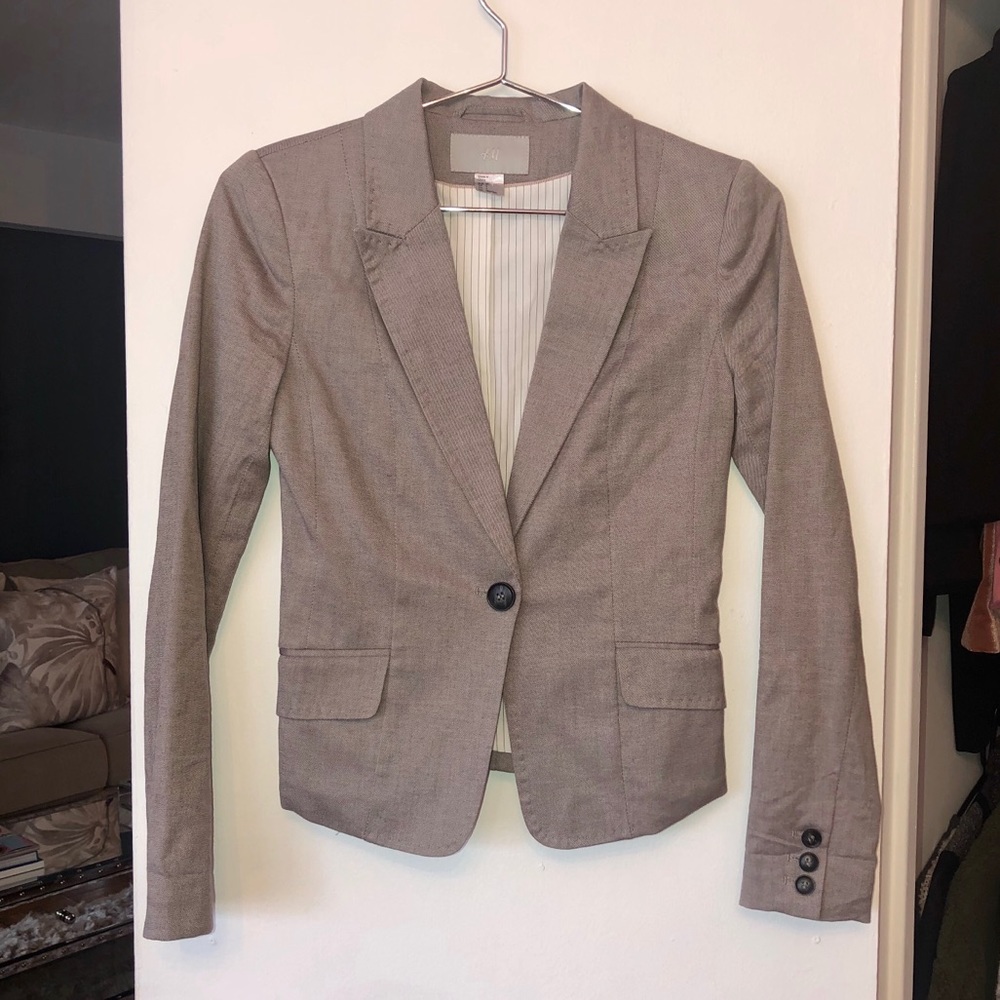H&M taupe fine pinstripe blazer
